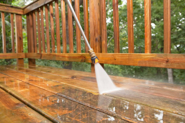 Why Choose Our Certified Pressure Washing Experts for Your Project Needs in Quincy, IL?